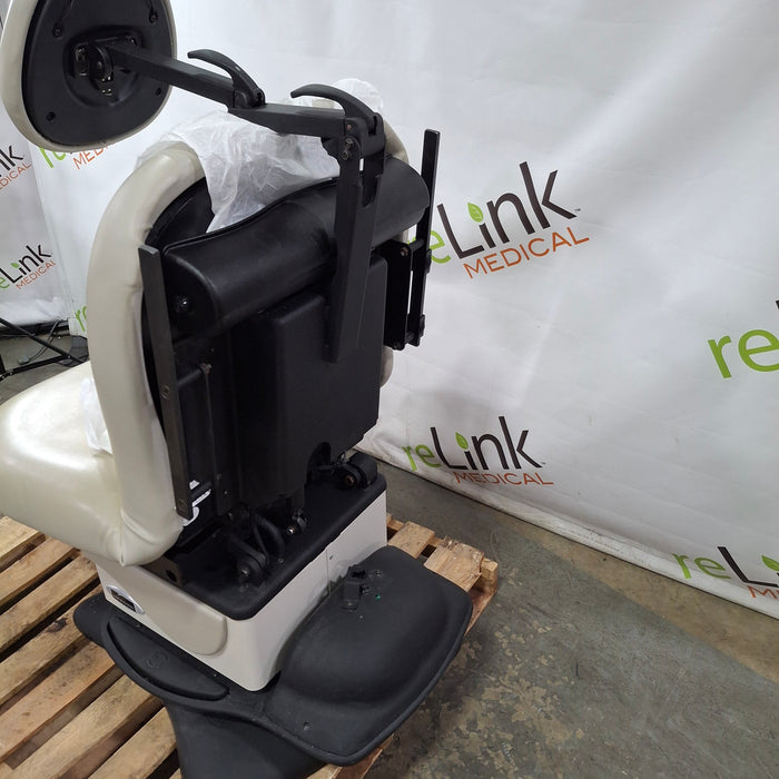 Midmark 630 Procedure Chair