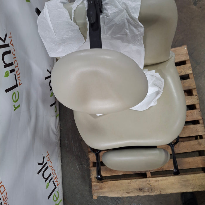 Midmark 630 Procedure Chair