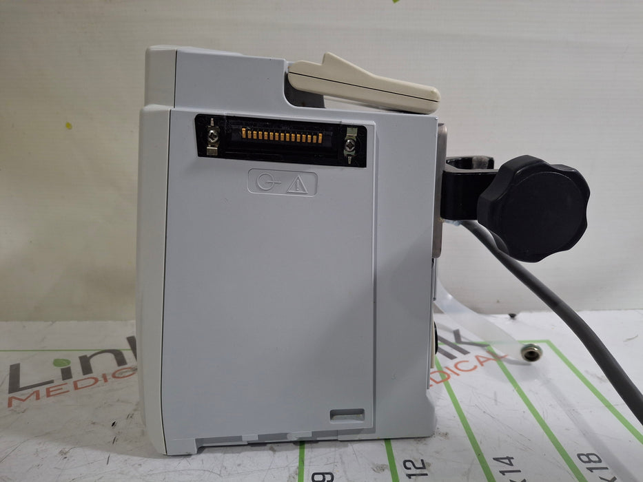 CareFusion Alaris 8015 Large Screen POC Infusion Pump