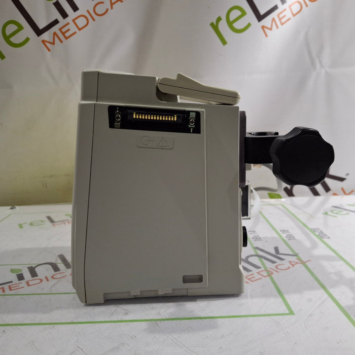 CareFusion Alaris 8015 Large Screen POC Infusion Pump