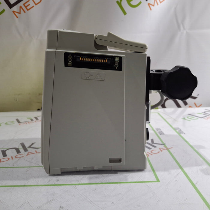 CareFusion Alaris 8015 Large Screen POC Infusion Pump