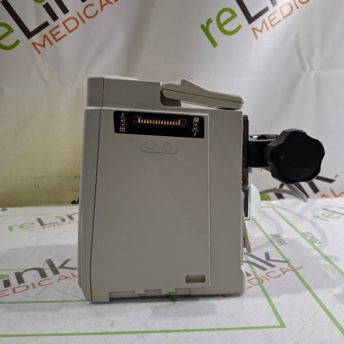 CareFusion Alaris 8015 Large Screen POC Infusion Pump