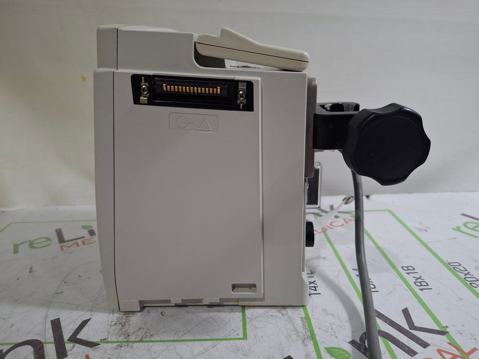 CareFusion Alaris 8015 Large Screen POC Infusion Pump