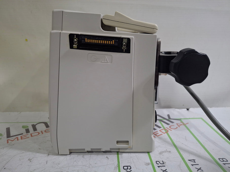 CareFusion Alaris 8015 Large Screen POC Infusion Pump