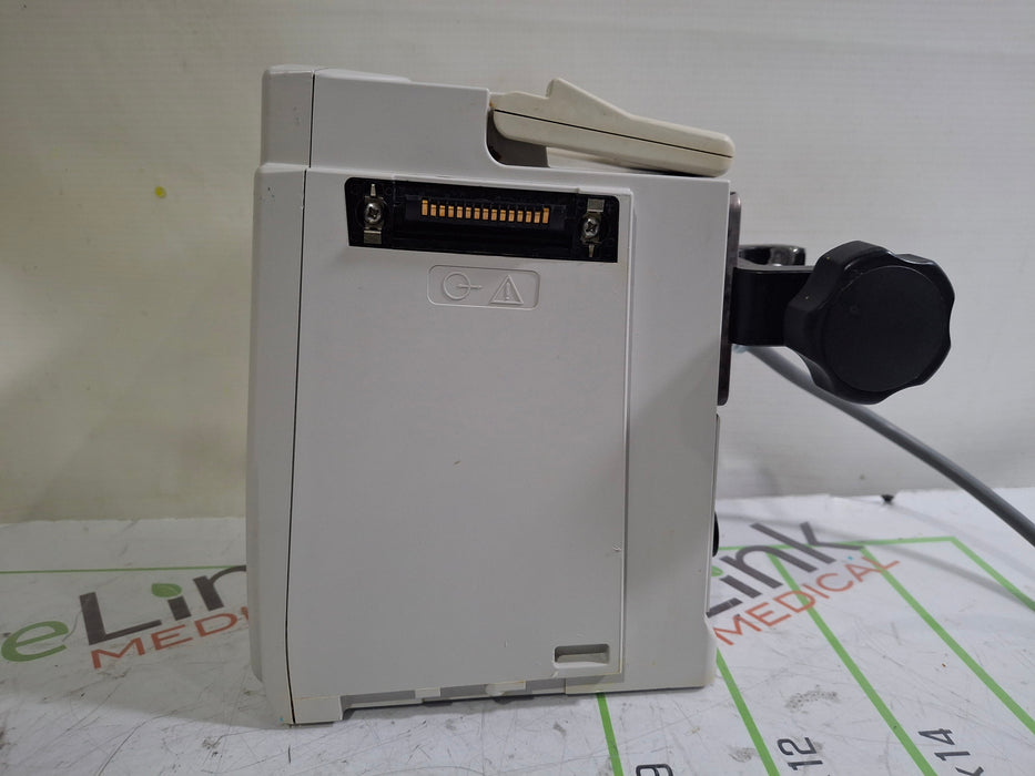 CareFusion Alaris 8015 Large Screen POC Infusion Pump