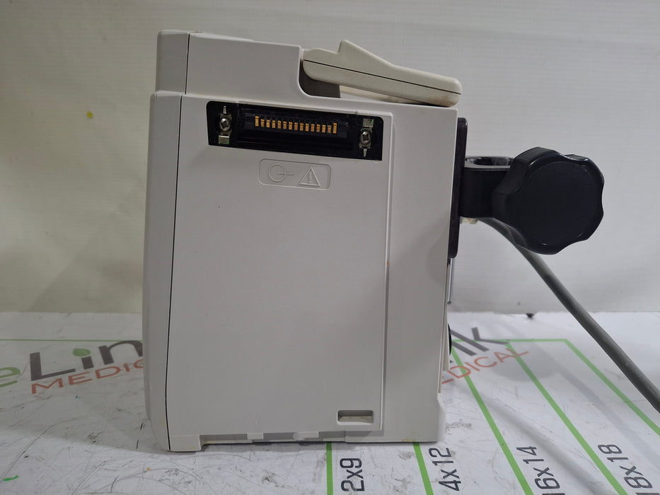 CareFusion Alaris 8015 Large Screen POC Infusion Pump