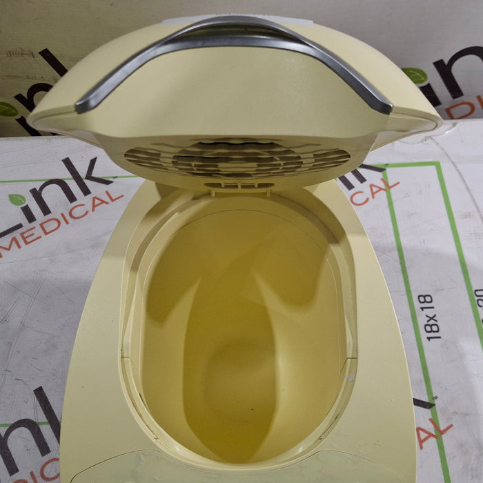 Medela 87115 Waterless Milk Warmer