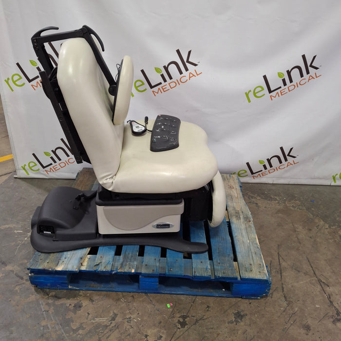 Midmark 630 Procedure Chair