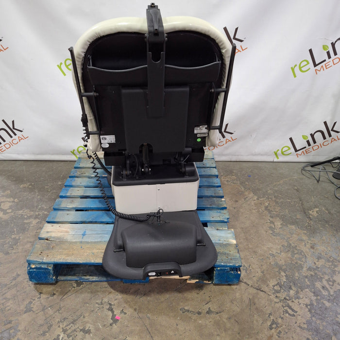 Midmark 630 Procedure Chair