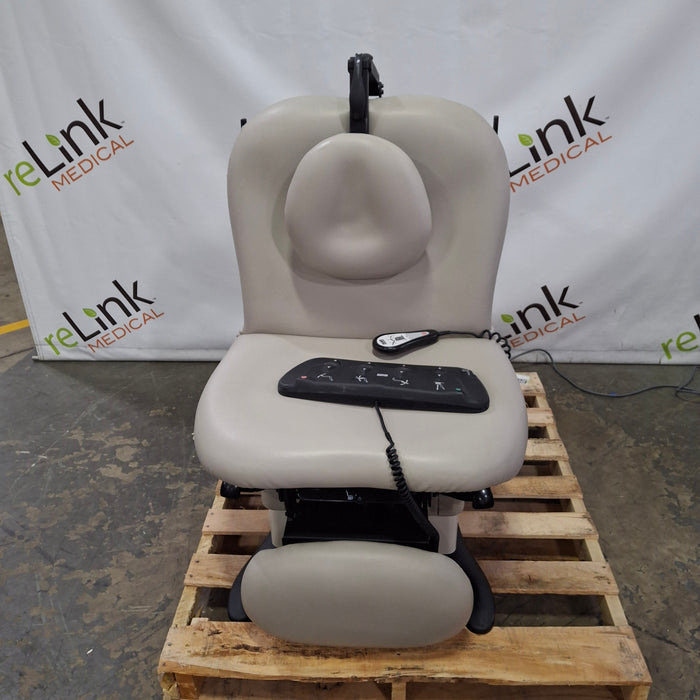 Midmark 75L Exam Chair