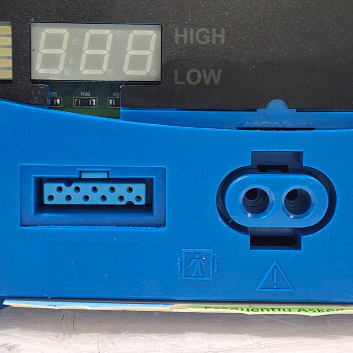GE Healthcare Dinamap V100 - NIBP, SpO2, Temp Vital Signs Monitor
