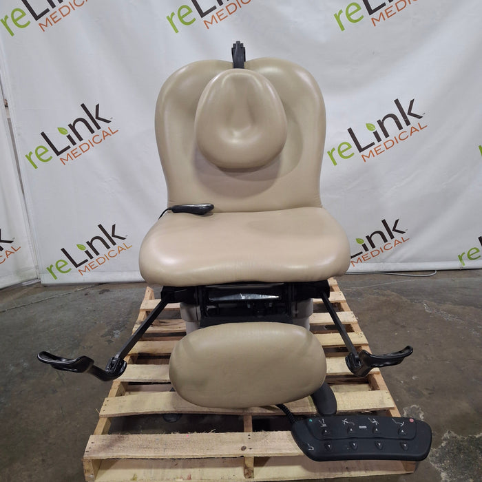 Midmark 630 Procedure Chair