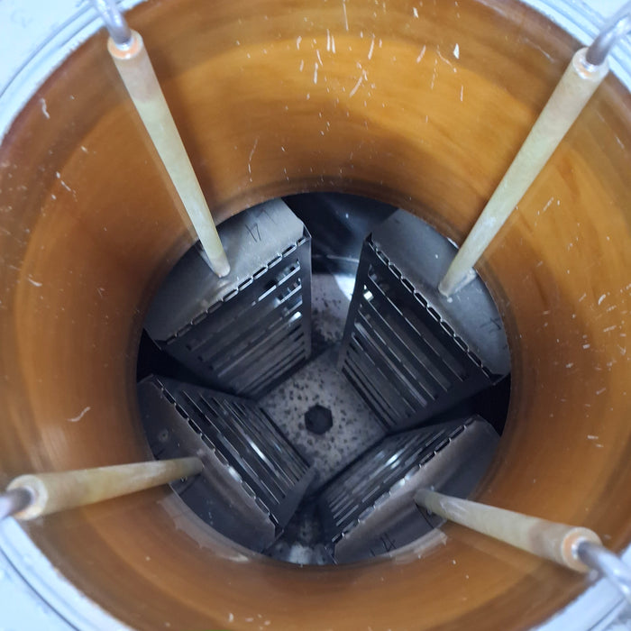 Thermolyne Locator 4 Plus Cryobiological Storage Vessel