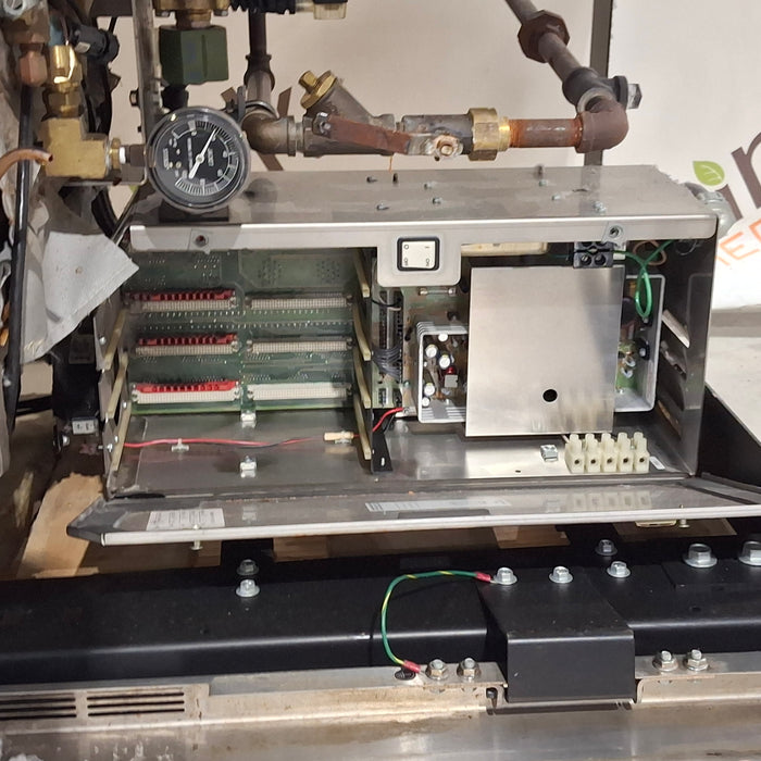 Steris Amsco Century V-116 Steam Sterilizer
