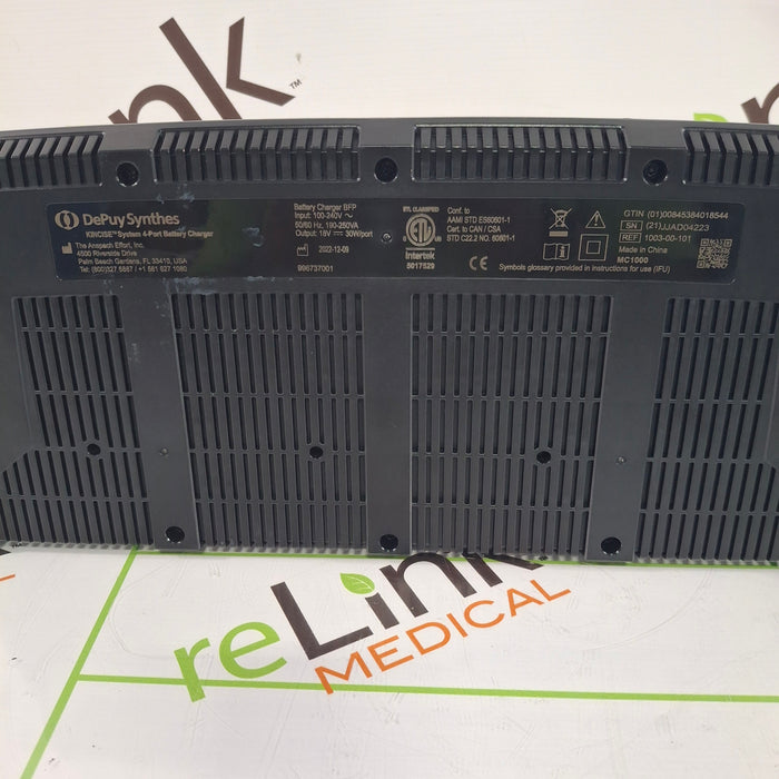 DePuy Synthes KINCISE Battery Charger
