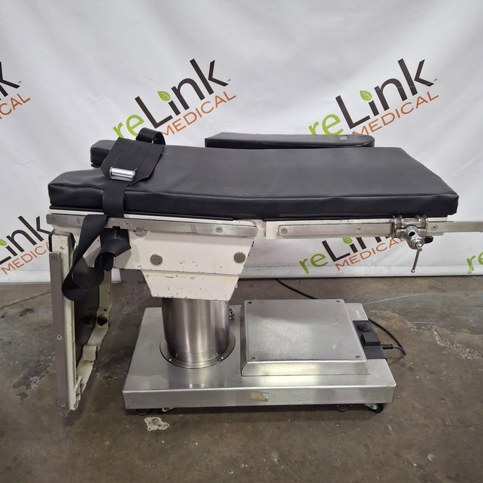 Skytron 6001 Elite Surgical Table