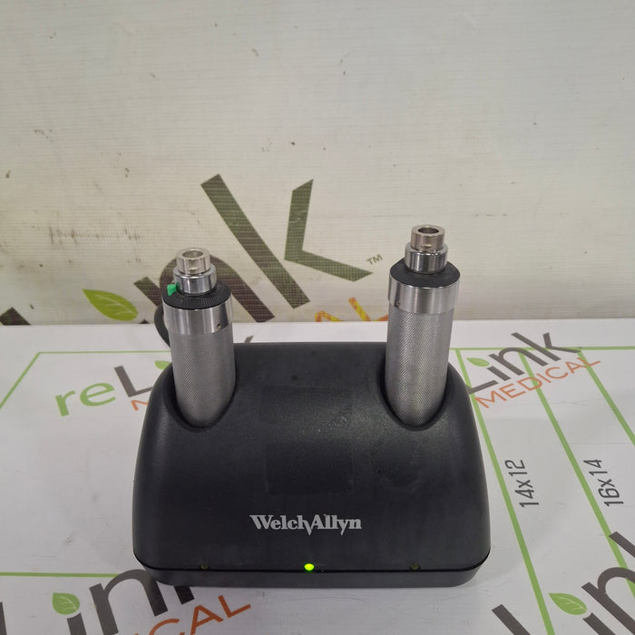 Welch Allyn 7114x Universal Desk Charger