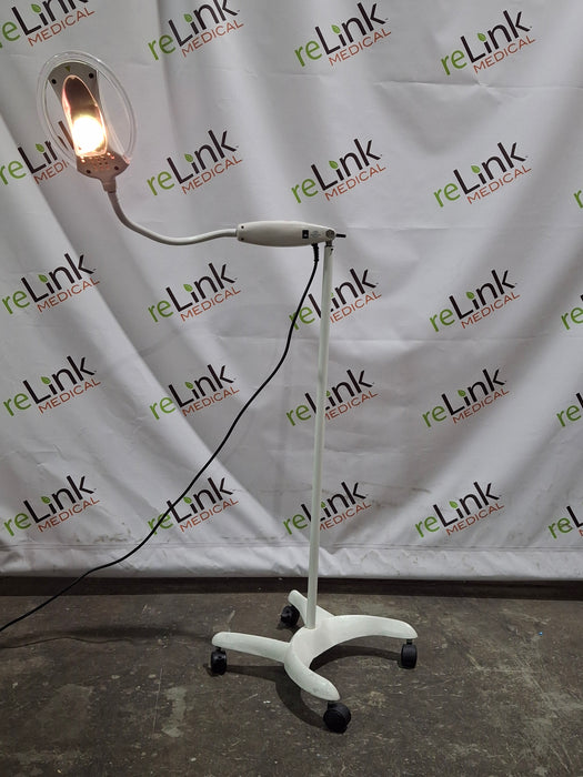 Burton Luxo Medical Products Exam Light