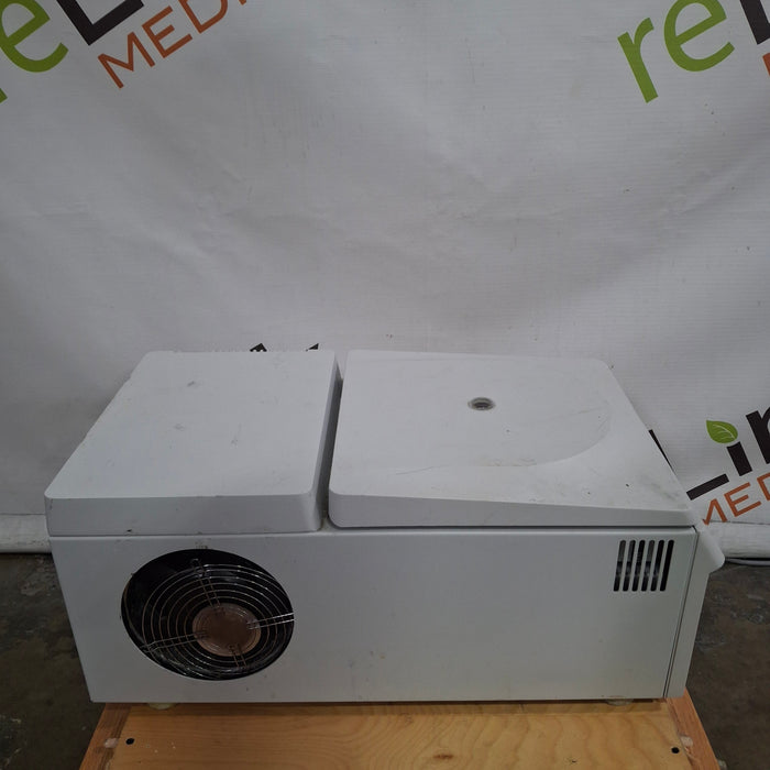Eppendorf 5417R Centrifuge