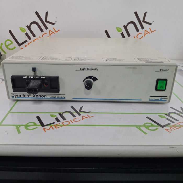 Smith & Nephew Dyonics Xenon Light Source