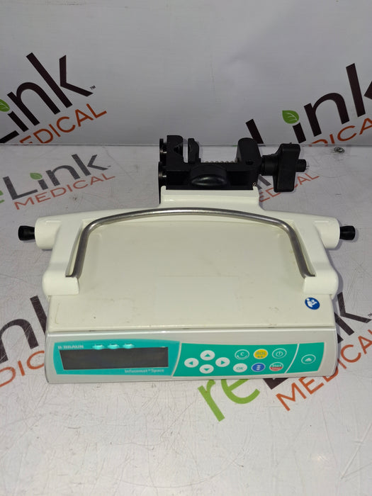 B. Braun Infusomat Space w/Pole Clamp Infusion Pump