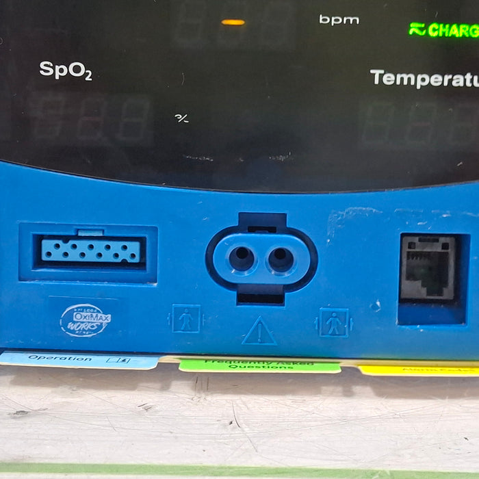 GE Healthcare Dinamap V100 - NIBP, SpO2, Temp Vital Signs Monitor