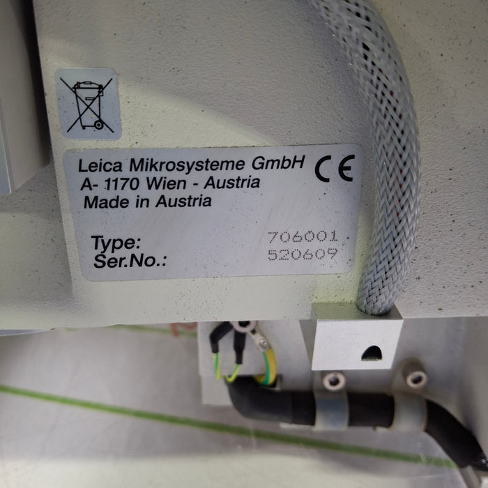 Leica EM FC6 Cryo Ultramicrotome