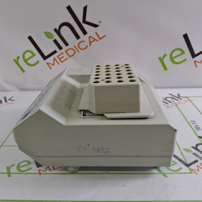 Eppendorf 5355 Thermomixer R Incubator Shaker