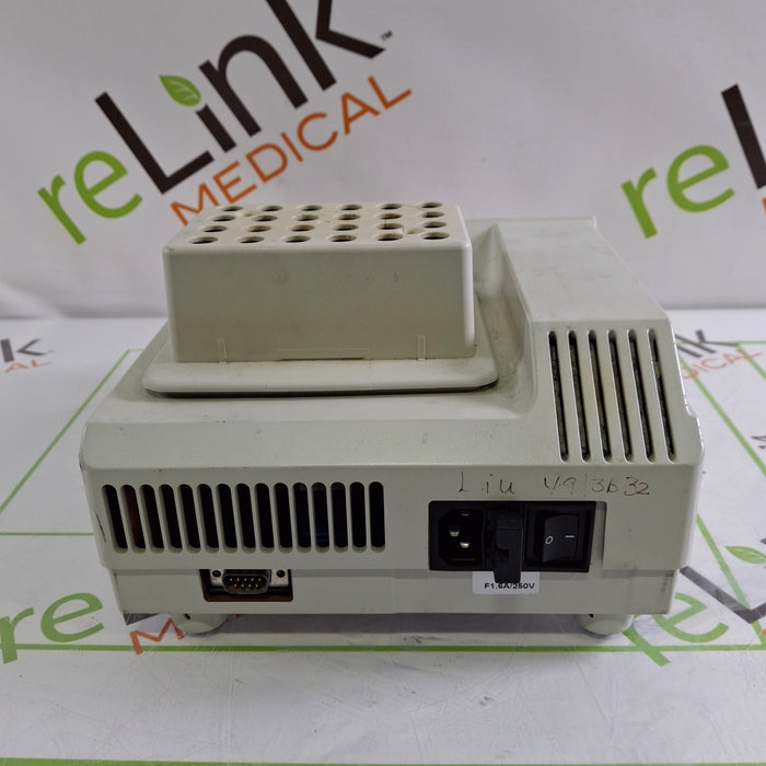 Eppendorf 5355 Thermomixer R Incubator Shaker
