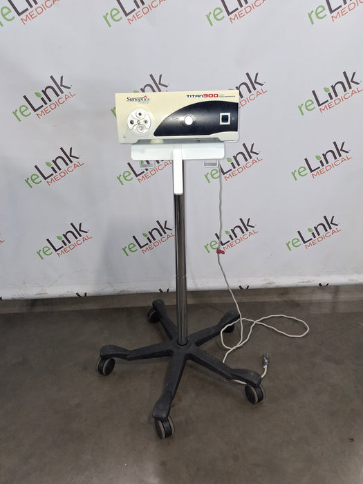 Sunoptics Surgical S300T Titan Light Source