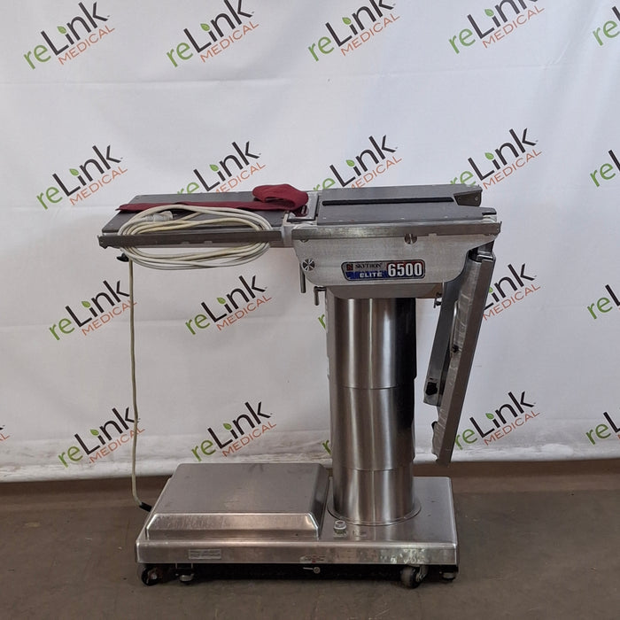 Skytron 6500 Elite Surgical Table
