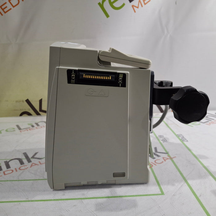 CareFusion Alaris 8015 Small Screen POC Infusion Pump