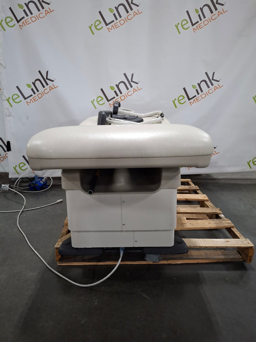 Midmark 625 Barrier-Free Power Exam Table