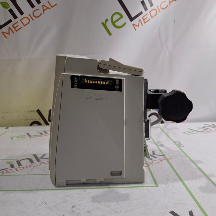 CareFusion Alaris 8015 Small Screen POC Infusion Pump