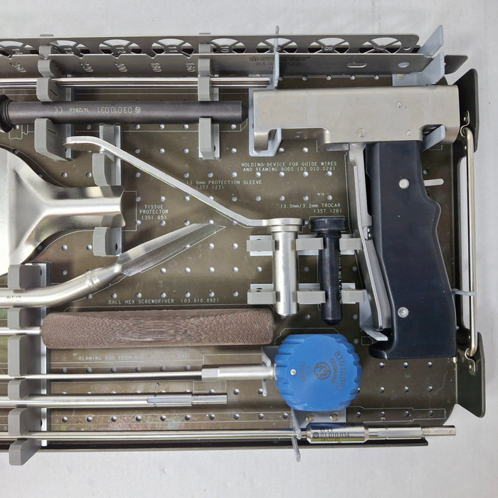 Synthes, Inc. Retrograde/Antegrade Femoral Nail EX Instrument Set