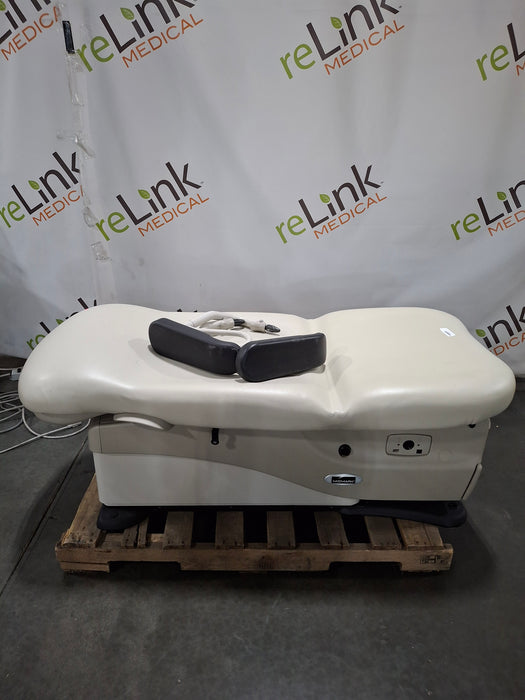 Midmark 625 Barrier-Free Power Exam Table