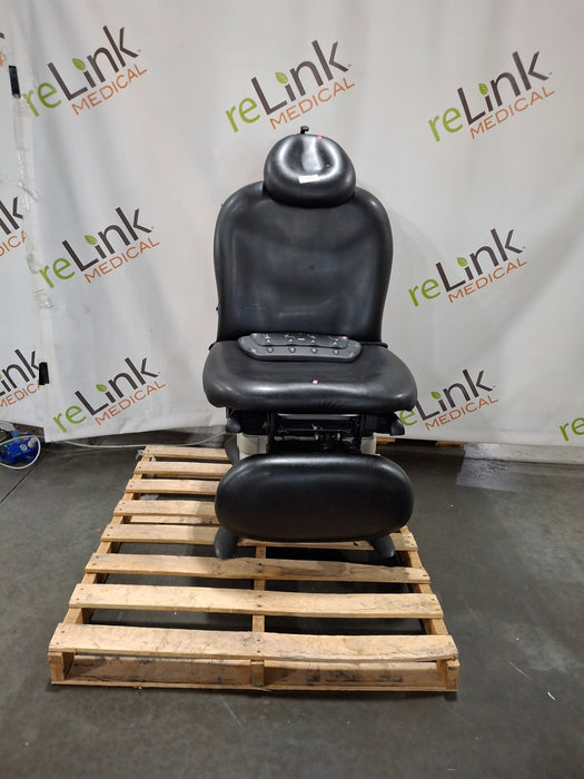 Midmark 630 Procedure Chair