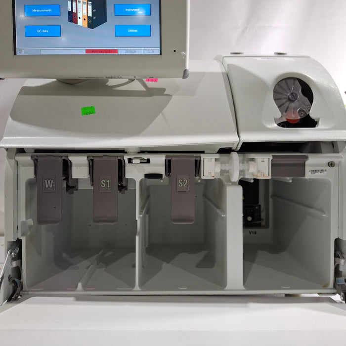 Roche Diagnostics Cobas b 221 Blood Gas Analyzer