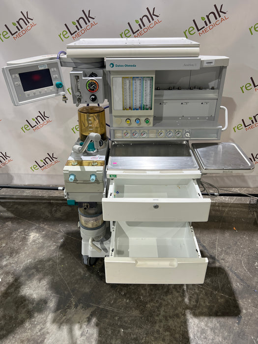 Datex-Ohmeda Aestiva 5 w/7900 Anesthesia Machine