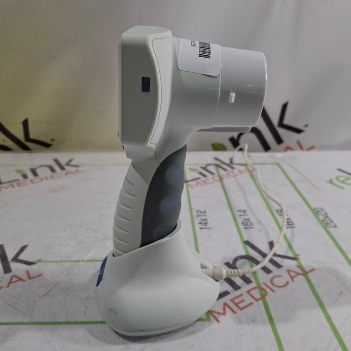 Neuroptics Inc. NPI-200 Pupillometer