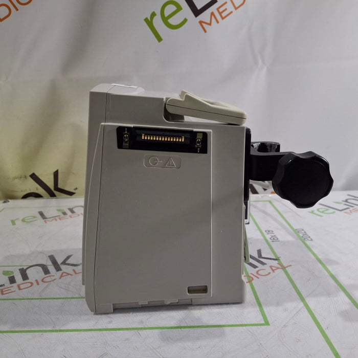 CareFusion Alaris 8015 Small Screen POC Infusion Pump