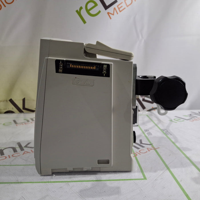 CareFusion Alaris 8015 Small Screen POC Infusion Pump