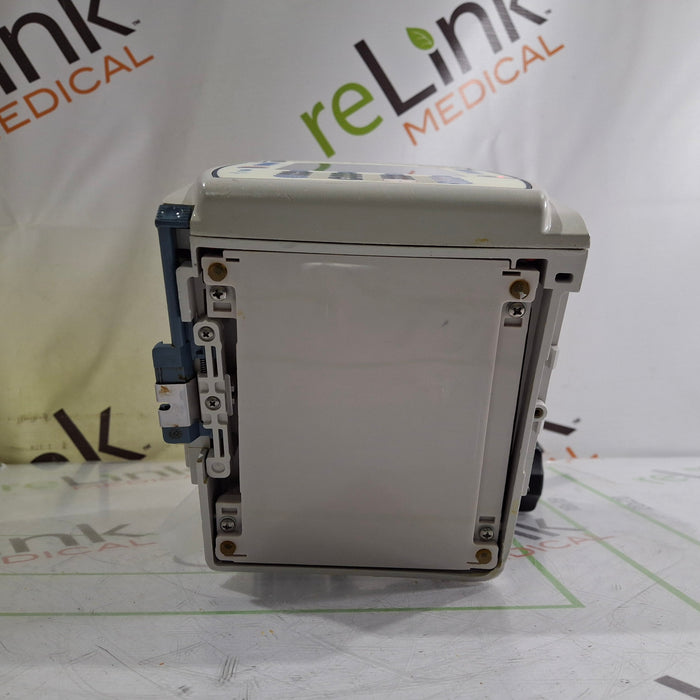 CareFusion Alaris 8015 Large Screen POC Infusion Pump