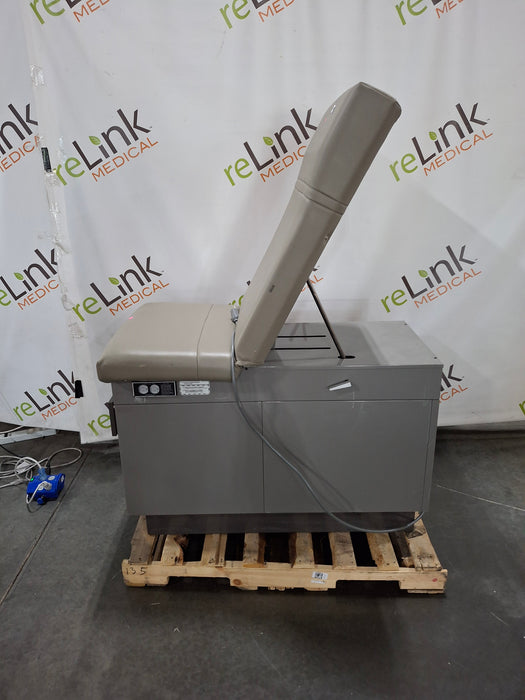 Midmark Ritter 100 Exam Table