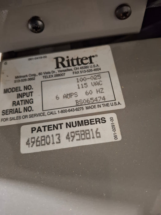 Midmark Ritter 100 Exam Table