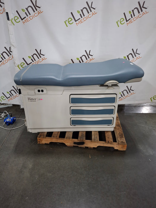 Midmark Ritter 204 Exam Table