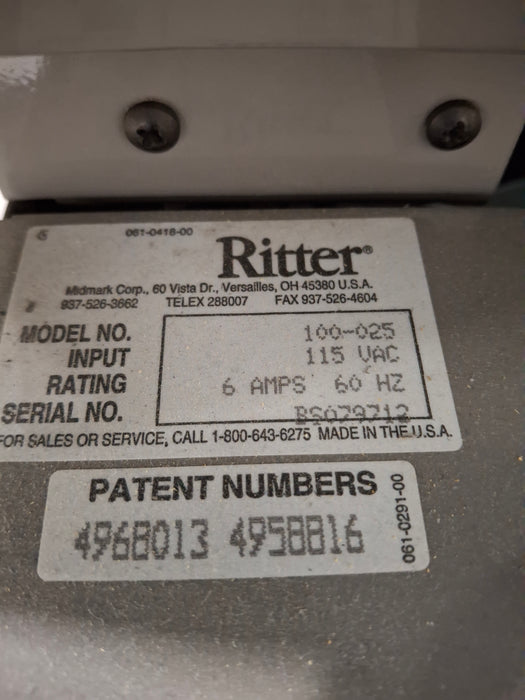 Midmark Ritter 100 Exam Table