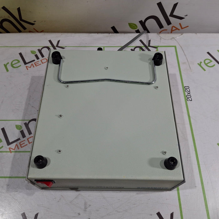 Siemens MicroScan B1010-6 Microdilution Viewer