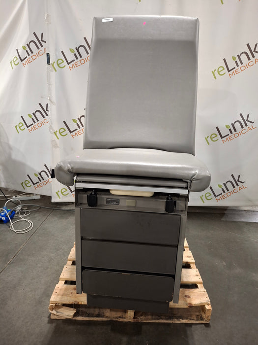 Midmark Ritter 100 Exam Table