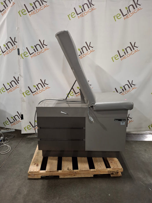 Midmark Ritter 100 Exam Table